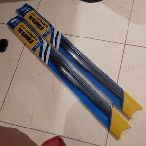 NIP RAIN-X EXPERT FIT HYBRID WINDSHIELD WIPER 2 PAIRS Car